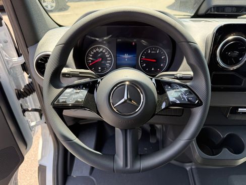 New 2026 Mercedes-Benz Sprinter 2500 image 23