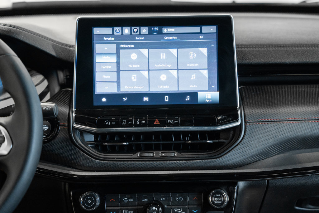 Certified 2025 Jeep Compass Trailhawk AWD/4WD image 17