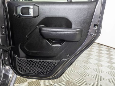 Used 2022 Jeep Wrangler Unlimited Rubicon w/ Steel Bumper Group AWD/4WD image 44