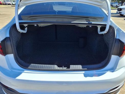 Used 2025 Volkswagen Jetta Sport image 29