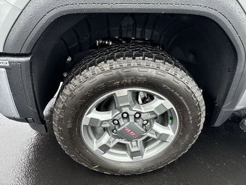 New 2026 GMC Sierra 2500 SLT w/ SLT Convenience Package image 10