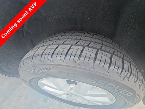 Used 2014 Nissan Murano S image 2