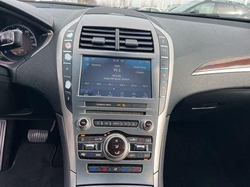Used 2019 Lincoln MKZ Reserve image 16