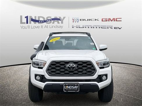 Used 2023 Toyota Tacoma TRD Off-Road image 6