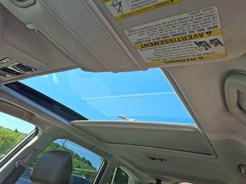 Used 2018 Subaru Forester 2.5i Touring AWD/4WD image 14
