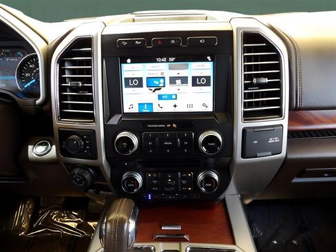 Used 2017 Ford F150 King Ranch w/ Equipment Group 601A Luxury image 27