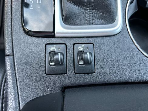 Used 2018 Toyota Highlander SE AWD/4WD image 29