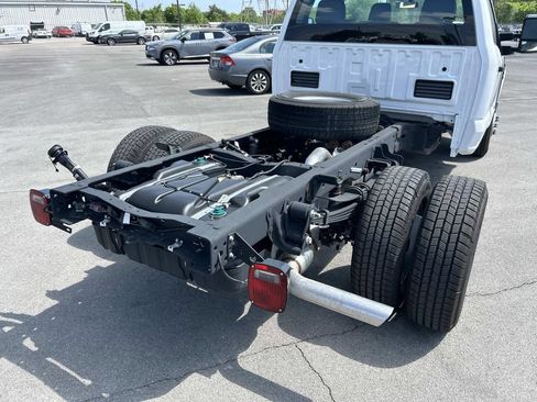 Used 2025 Ford F350 XL w/ XL Chrome Package RWD image 16