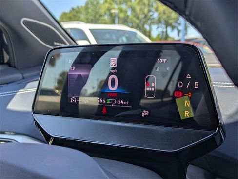 New 2025 Volkswagen ID.4 Pro S Plus image 29
