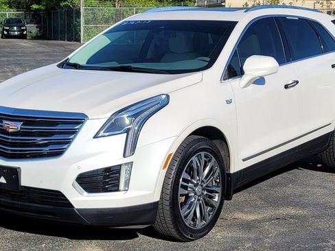 Used 2017 Cadillac XT5 Premium Luxury w/ LPO, Wheel Lock Package FWD image 3