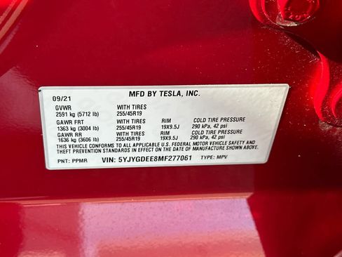 Used 2021 Tesla Model Y Long Range image 32