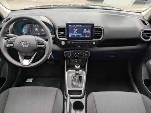 New 2026 Hyundai Venue SE FWD image 17
