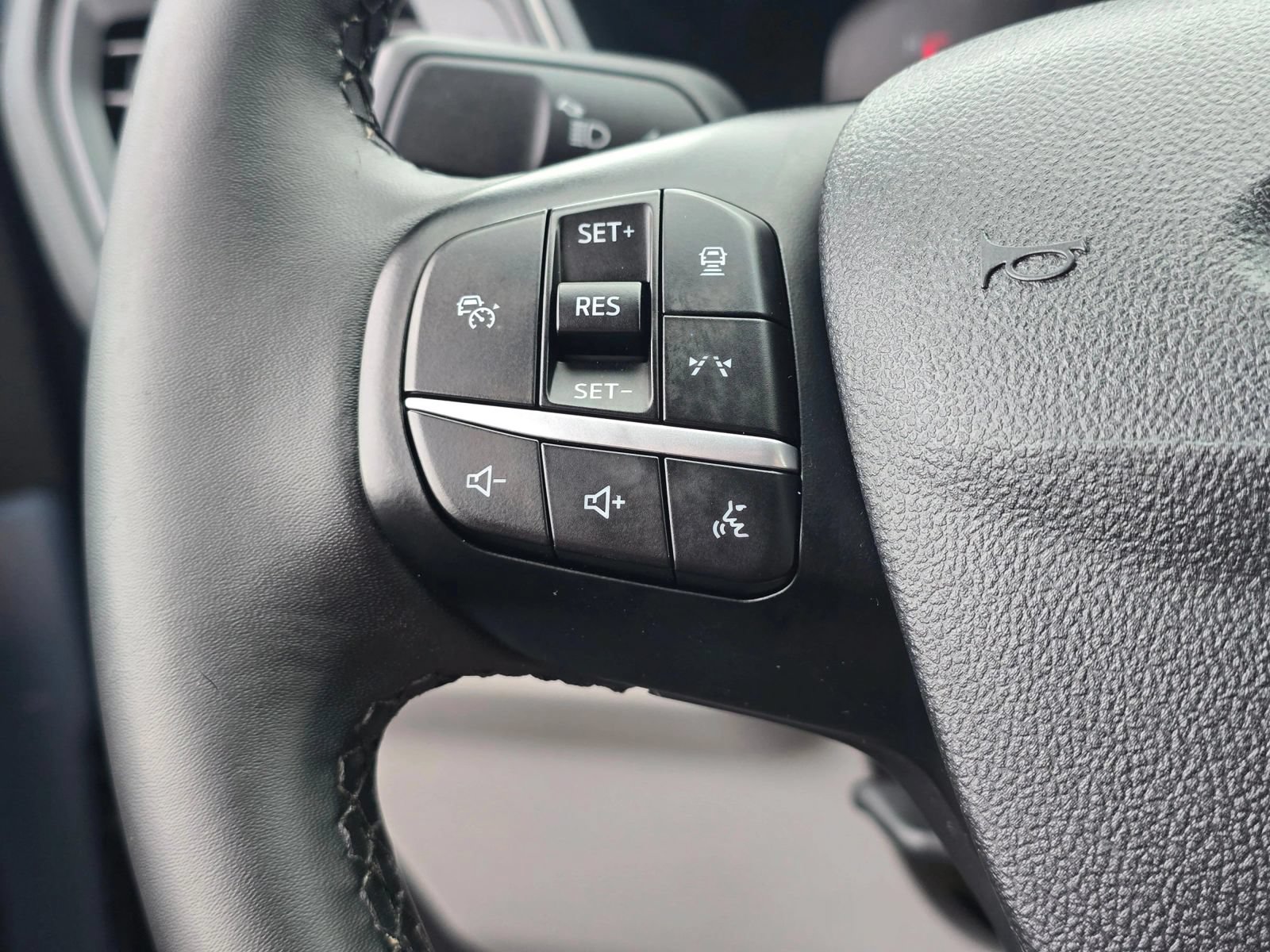 Used 2023 Ford Escape Active w/ Tech Pack #1 FWD image 22