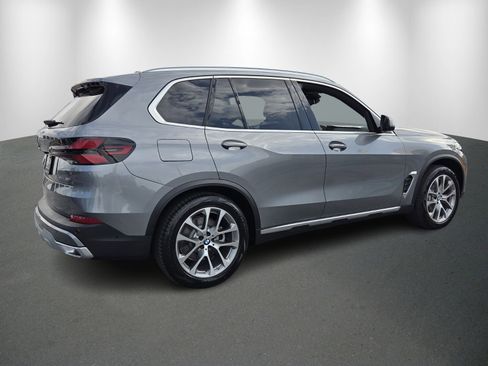 New 2026 BMW X5 xDrive40i w/ Off-Road Package image 7