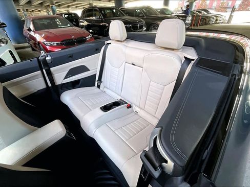 Used 2023 BMW 430i Convertible w/ M Sport Package image 18