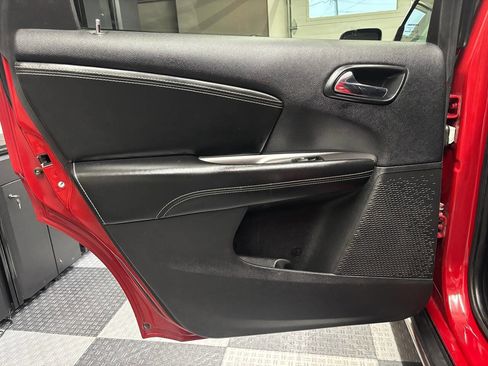 Used 2016 Dodge Journey Crossroad w/ Popular Equipment Group AWD/4WD image 16