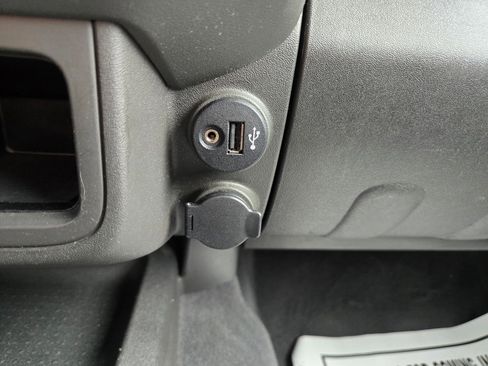 Used 2019 Nissan Frontier S image 22