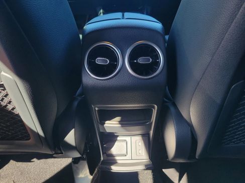 Certified 2025 Mercedes-Benz GLA 250 GLA 250 image 10