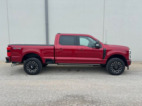 Used 2025 Ford F250 Platinum image 10