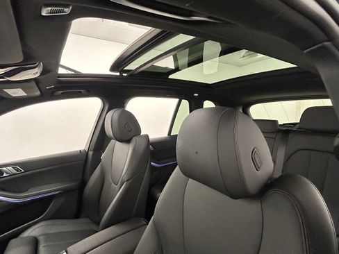 Used 2022 BMW X5 xDrive40i w/ Premium Package image 28