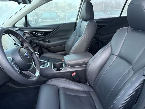 Used 2025 Subaru Outback Touring XT image 5