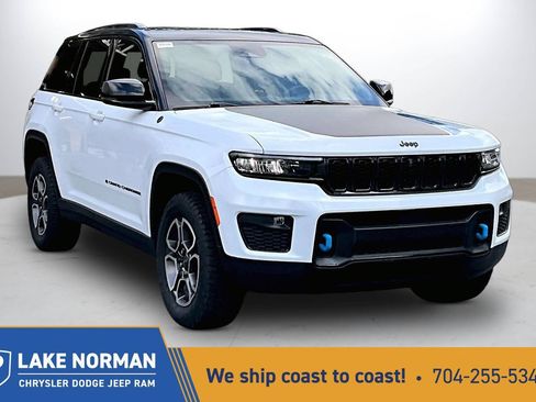 Used 2023 Jeep Grand Cherokee Trailhawk AWD/4WD image 1