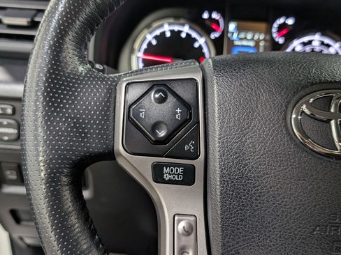 Used 2023 Toyota 4Runner Limited AWD/4WD image 15