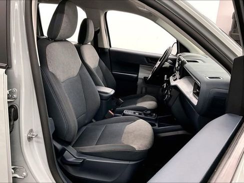 Used 2024 Ford Maverick XLT image 8