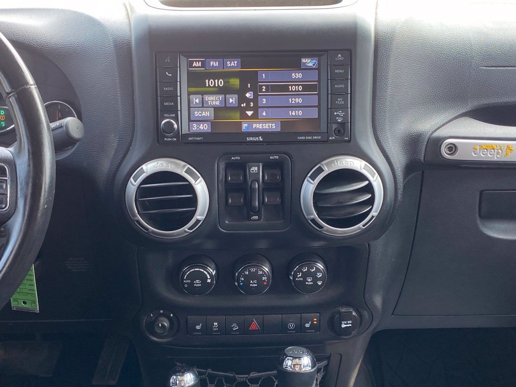 Used 2013 Jeep Wrangler Unlimited Sahara w/ Dual Top Group AWD/4WD image 20