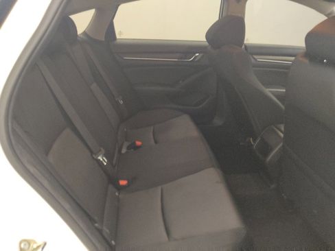 Used 2018 Honda Accord LX image 19