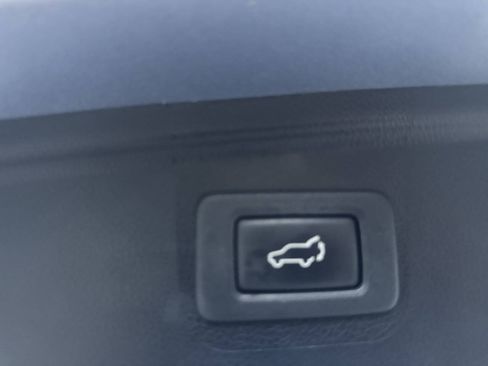 Used 2016 Subaru Outback 2.5i Limited AWD/4WD image 19