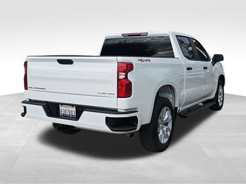 Used 2024 Chevrolet Silverado 1500 Custom image 3