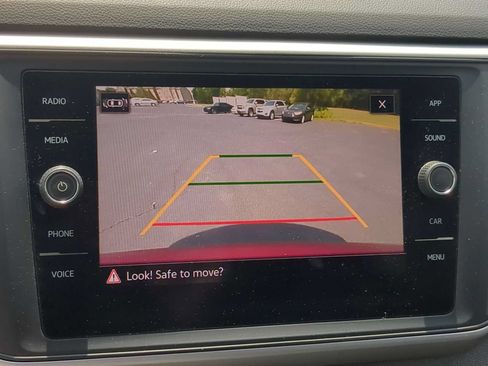 Used 2021 Volkswagen Atlas SE w/ Panoramic Sunroof Package FWD image 20