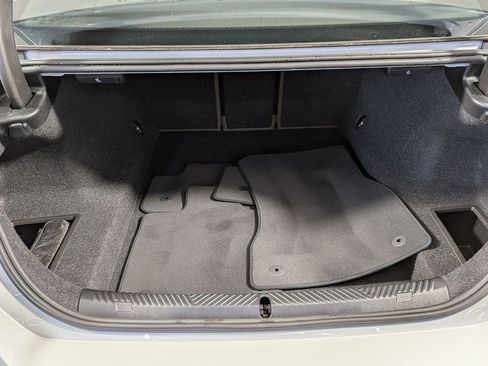 Used 2025 BMW 530i xDrive AWD/4WD image 45