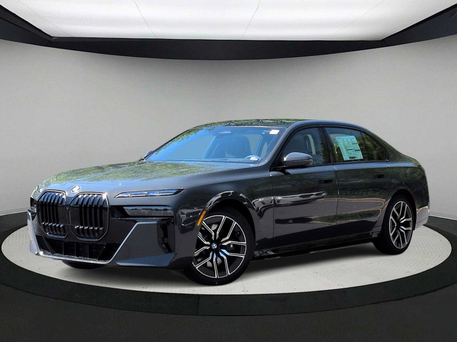 Used 2026 BMW i7 xDrive60 w/ Executive Package AWD/4WD image 1