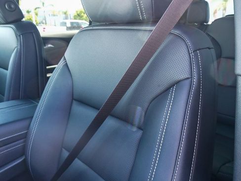 New 2026 Chevrolet Traverse LT w/ Driver Confidence Package FWD image 22