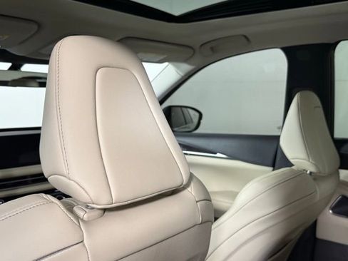Used 2023 INFINITI QX60 Sensory w/ Cargo Package image 21