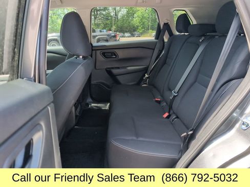 Used 2024 Nissan Rogue S AWD/4WD image 23