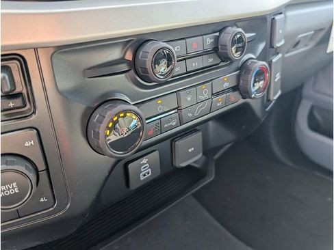 New 2026 Ford F250 XLT w/ XLT Premium Package image 23