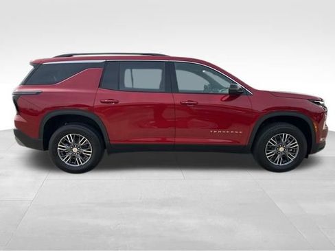 New 2026 Chevrolet Traverse LT w/ LPO, Floor Liner Package image 6