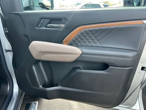 New 2026 GMC Canyon Denali image 47