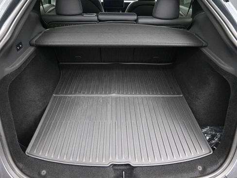 Used 2026 Tesla Model Y 2WD image 17