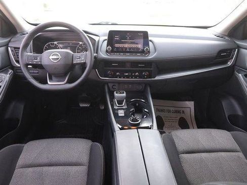 Used 2025 Nissan Rogue SV image 21