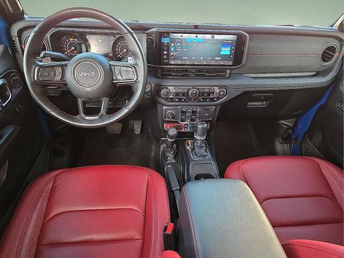 Used 2024 Jeep Wrangler Unlimited Rubicon 392 image 11