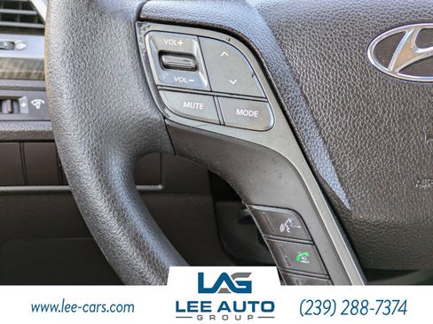 Used 2018 Hyundai Santa Fe Sport w/ 2.4L Value Package 02 image 19