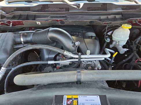 Used 2018 RAM 1500 Express w/ Express Value Package AWD/4WD image 17