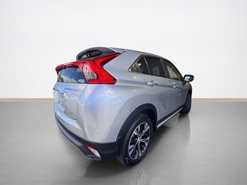 Used 2018 Mitsubishi Eclipse Cross SE image 4