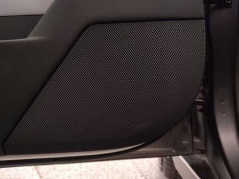 Used 2024 Tesla Cybertruck AWD Crew Cab image 18