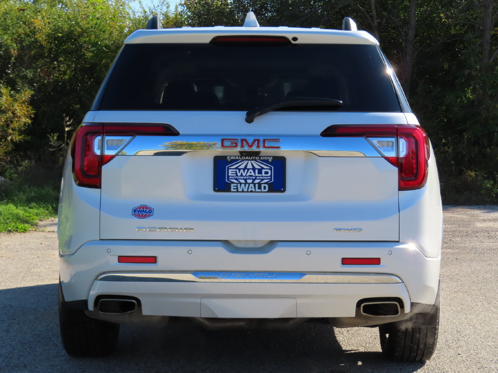 Certified 2022 GMC Acadia Denali w/ GMC Pro Grade Package AWD/4WD image 18