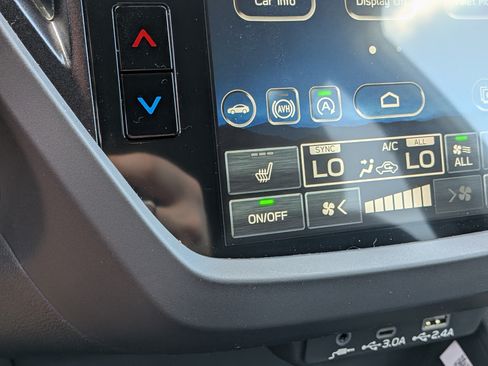 New 2026 Subaru Forester Premium AWD/4WD image 30
